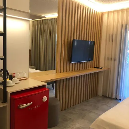 Naz Liman Отель *