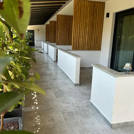 Naz Liman Отель *